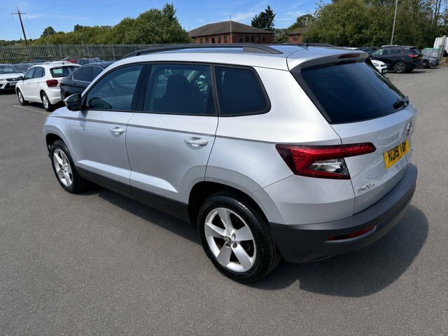 Skoda Karoq 1.0 Tsi Gpf Se Edition Suv Suv Man NG19VBP Silver #5