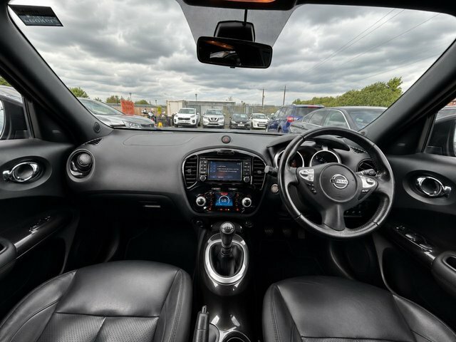 Nissan Juke 1.5 Turbo Dci Tekna Edition Suv Ma VK66XJO Black #2