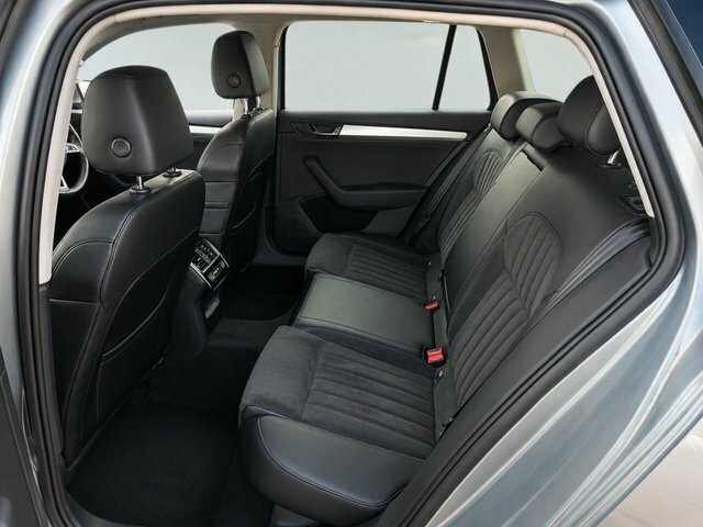 Skoda Superb 2.0 Tdi Cr 140 Laurin Klement 4X4  #8