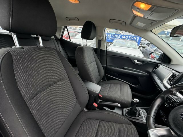 Kia Stonic Stonic 2 1.4 Euro 6. NV18TVW Black #2