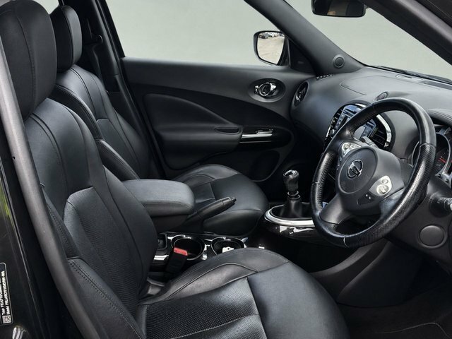 Nissan Juke 1.2 Dig-t Tekna Suv Euro 6. Black #2