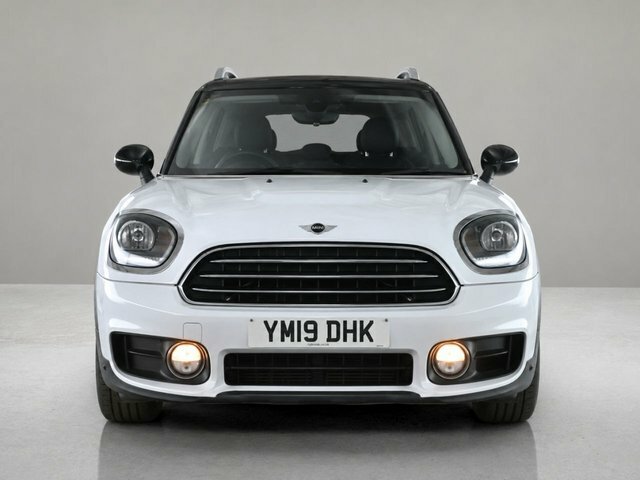 Mini Countryman Cooper 1.5 Exclusive Edition Suv Man White #3