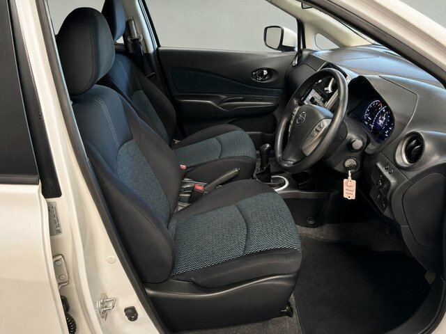 Nissan Note 1.2 Acenta Premium Hatchback White #2