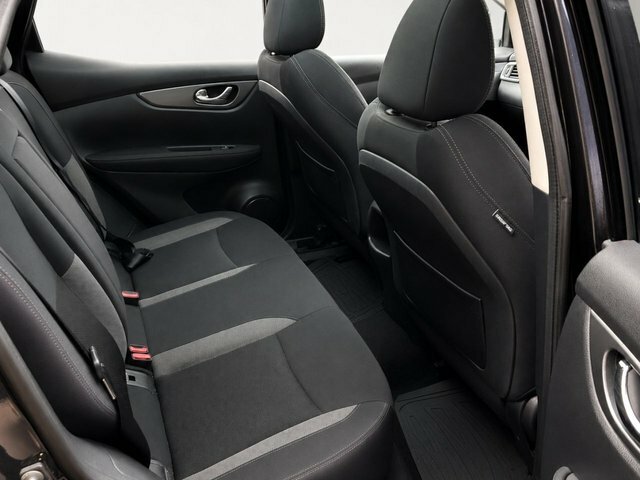 Nissan Qashqai 1.5 Dci N-connecta Suv Euro Black #4