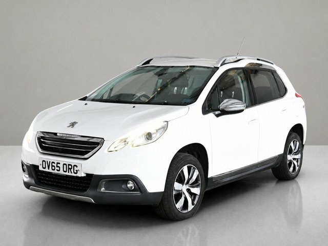 Peugeot 2008 1.6 Turbo Blue Hdi Allure Edition White #4