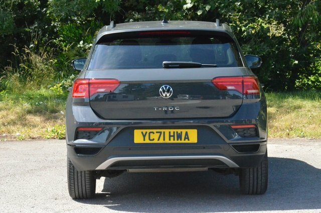 Volkswagen T-Roc Tsi Black Edition Suv YC71HWA Grey #4