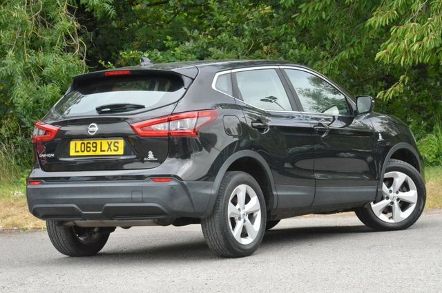 Nissan Qashqai Dig-t Acenta Premium Suv LO69LXS Black #5