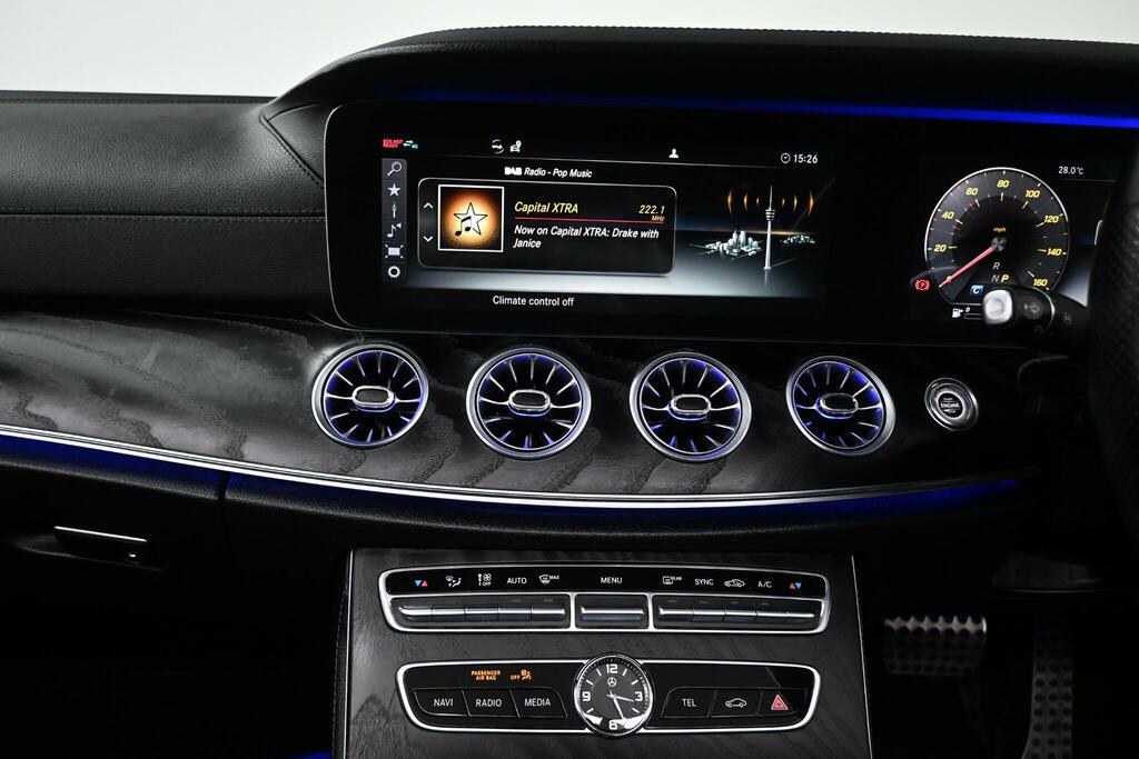 Mercedes-Benz E Class Saloon 2.0 E300de 13.5Kwh Amg Line G-tronic Euro Black #26