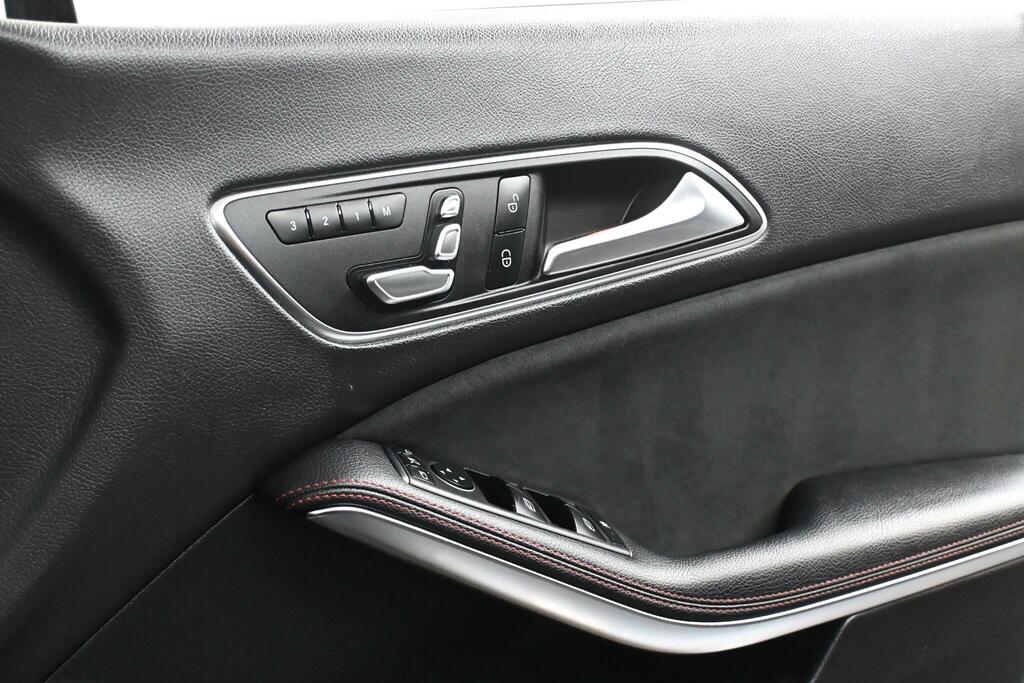 Mercedes-Benz CLA Class Saloon 1.6 Cla180 Amg Line Edition Coupe Euro 6 S Black #13
