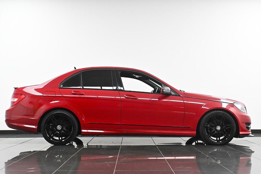 Mercedes-Benz C Class Amg Sport Plus Red #5
