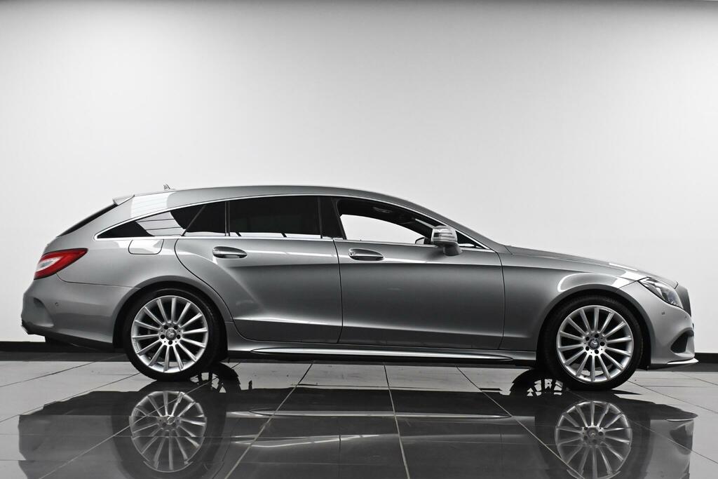 Mercedes-Benz CLS Amg Line Silver #5
