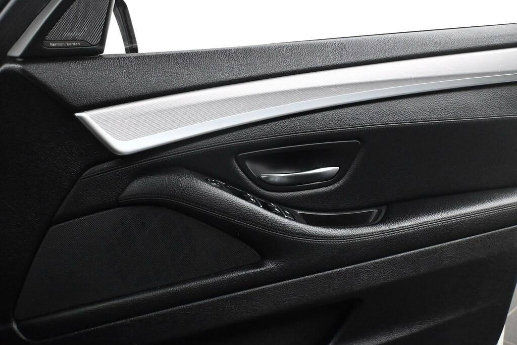 BMW 5 Series 2.0 520D Se Black #24