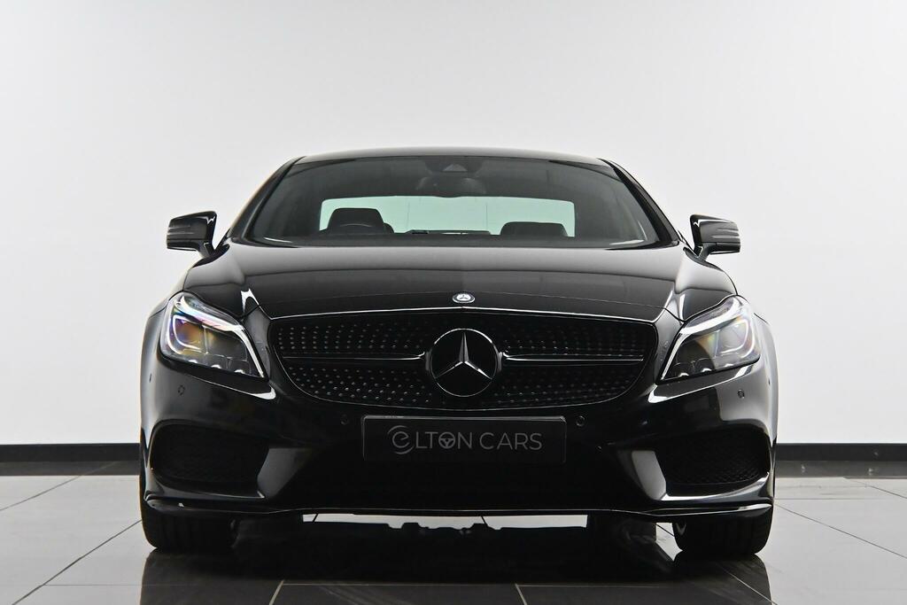 Mercedes-Benz CLS Amg Line Black #3