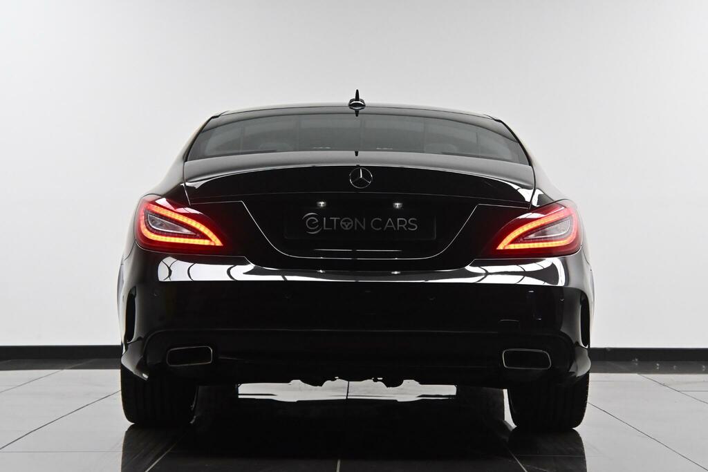 Mercedes-Benz CLS Amg Line Black #4