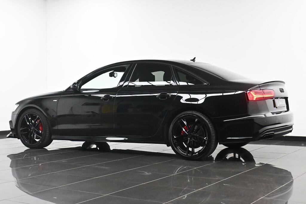Audi A6 Saloon Black Edition Black #6