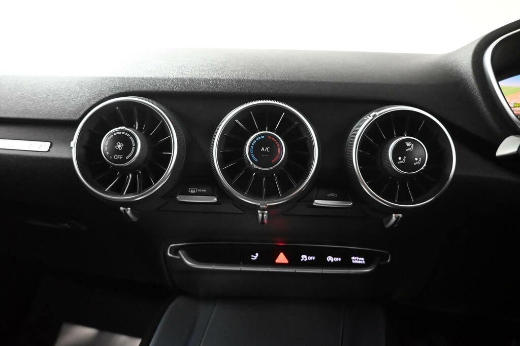 Audi TT 2.0 Tdi Ultra Sport Euro 6 Ss Black #20