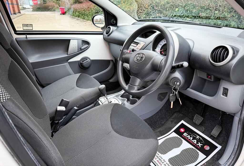 Toyota Aygo 1.0 Vvt-i Ice Multimode Euro 5 White #3