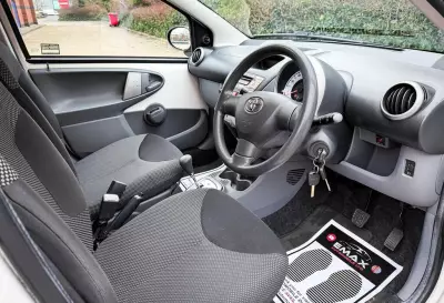 Toyota Aygo 1.0 Vvt-i Ice Mmt Black #3