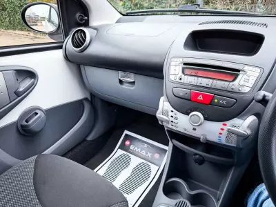 Toyota Aygo 1.0 Vvt-i Ice Mmt Black #20