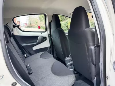 Toyota Aygo 1.0 Vvt-i Ice Mmt Black #21