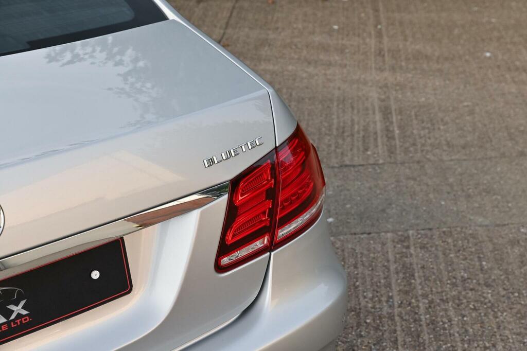 Mercedes-Benz E Class 2.1 E220d Amg Line Edition Premium Cabriolet G-t #38