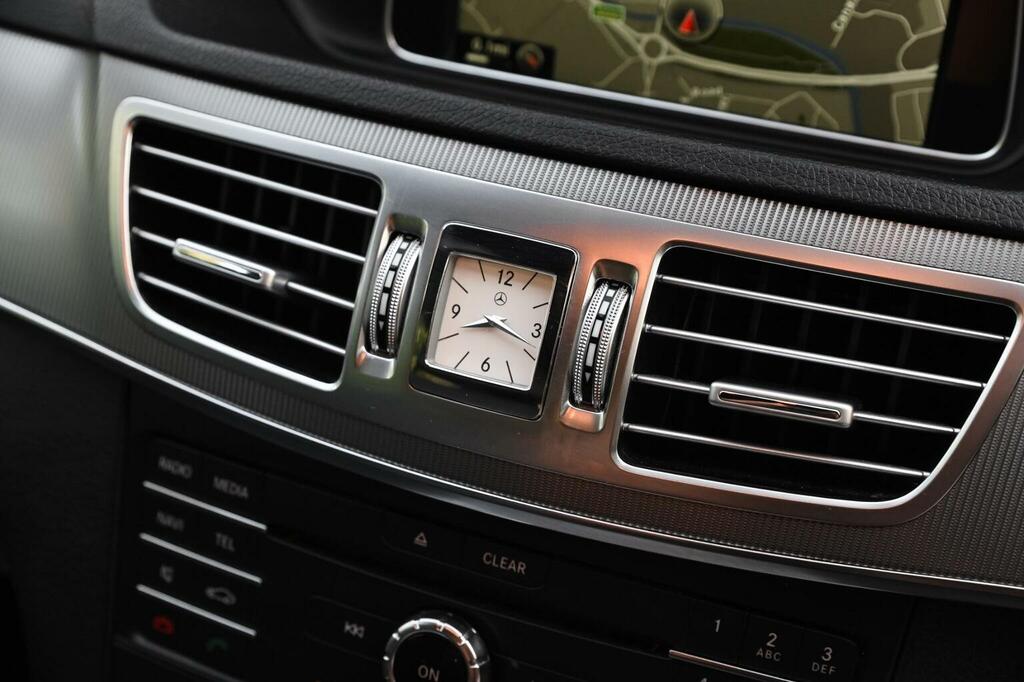 Mercedes-Benz E Class 2.1 E220d Amg Line Edition Premium Cabriolet G-t #18