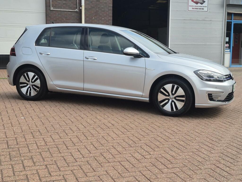 Volkswagen e-Golf 35.8Kwh E-golf Hatchback 136 Ps Silver #3