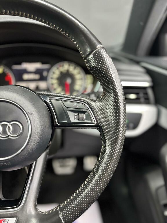 Audi A4 2.0 Tdi Ultra 190 Sport S Tronic Red #62