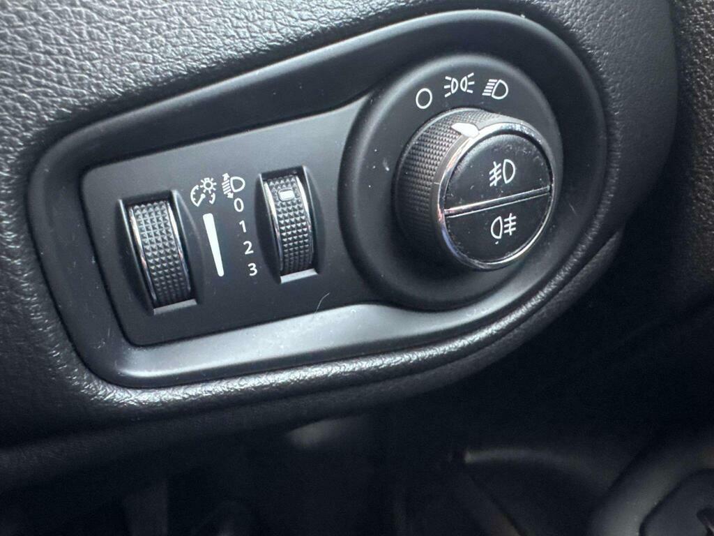 Jeep Renegade Red #16