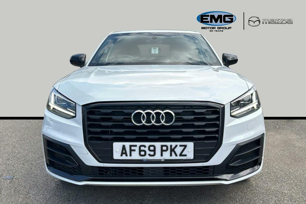 Audi Q2 1.5 Tfsi Cod 35 Black Edition Suv Manua AF69PKZ White #2