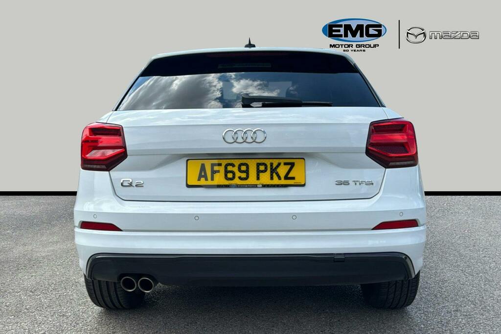 Audi Q2 1.5 Tfsi Cod 35 Black Edition Suv Manua AF69PKZ White #5
