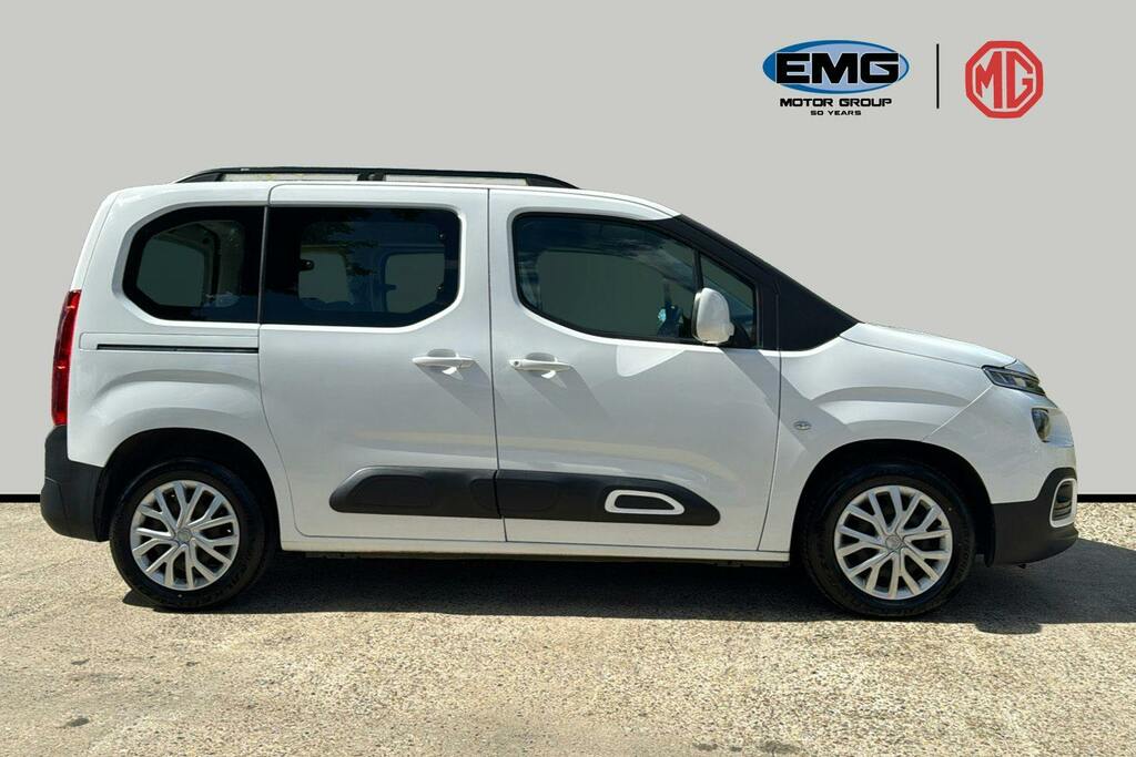 Citroen Berlingo 1.5 Bluehdi Feel M Mpv VU69OMD White #3