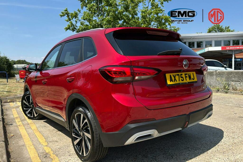 MG ZS 1.5 Hybrid Plus Trophy Suv Hybrid Red #4