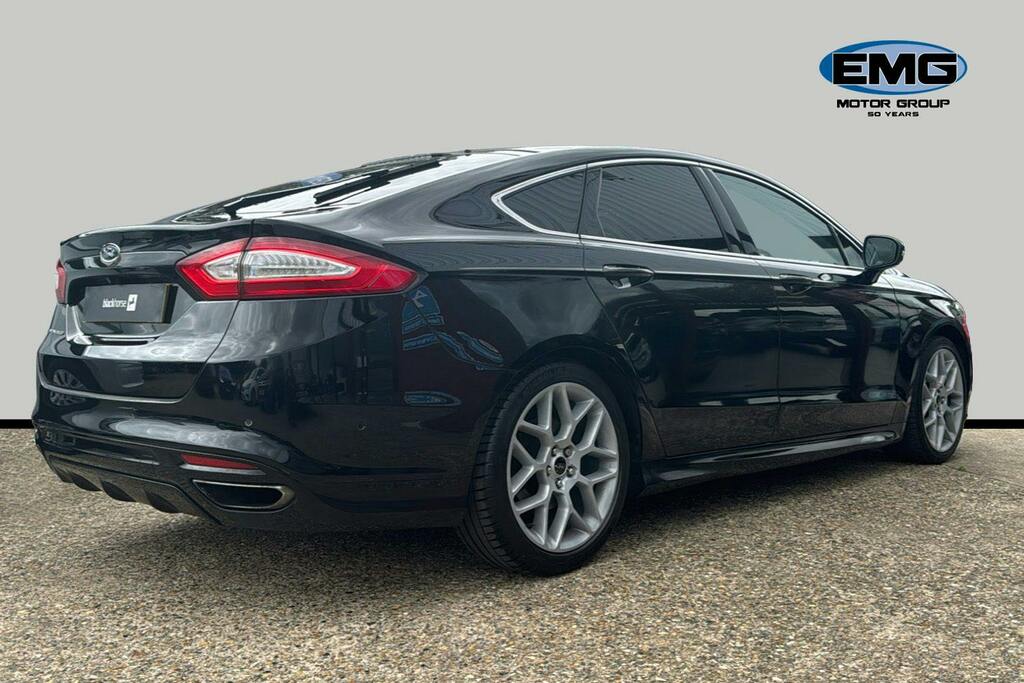 Ford Mondeo 2.0T Ecoboost Titanium Hatchback Black #6