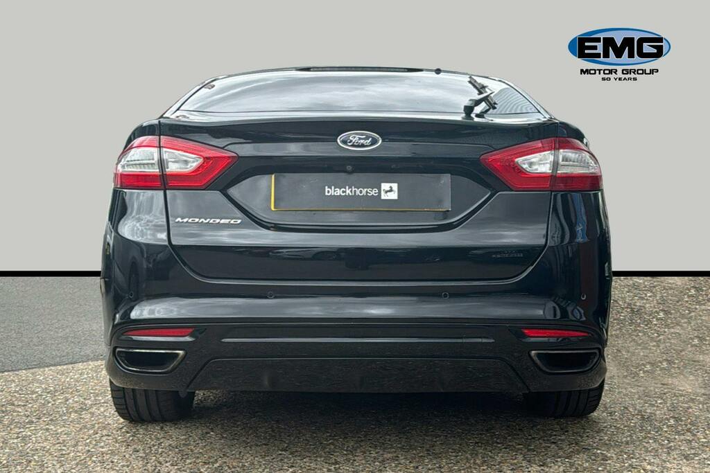 Ford Mondeo 2.0T Ecoboost Titanium Hatchback Black #5