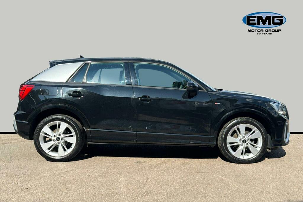 Audi Q2 1.5 Tfsi Cod 35 S Line Suv Ss DL23BFE Black #3