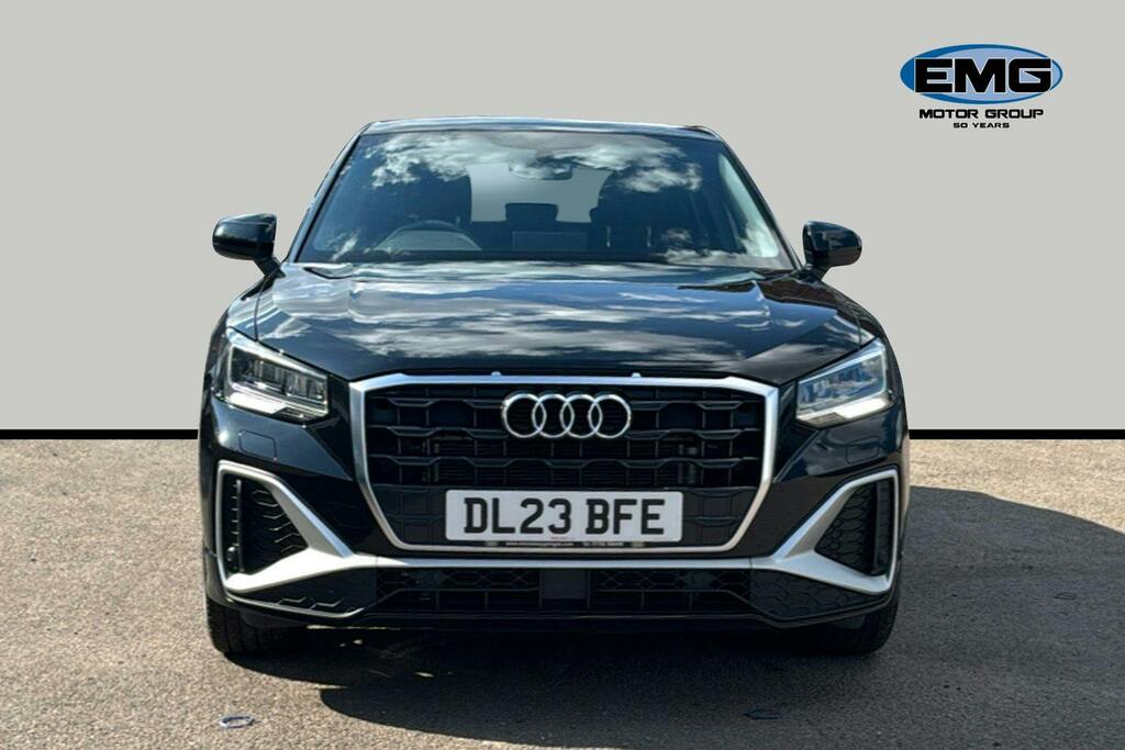 Audi Q2 1.5 Tfsi Cod 35 S Line Suv Ss DL23BFE Black #2