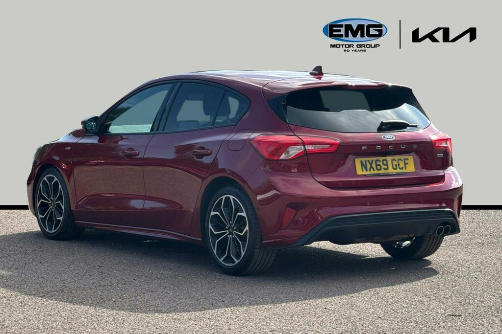 Ford Focus 1.5 Ecoblue St Line X Hatchback Red #4