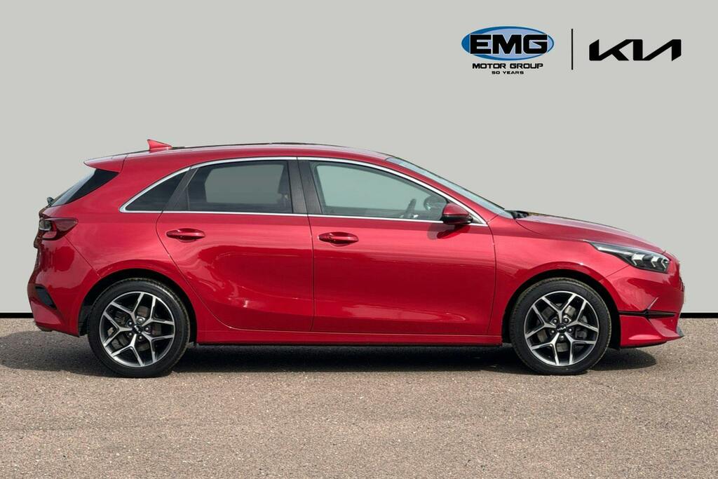Kia Ceed 1.5 T Gdi 3 Hatchback Ss AO25KJK Red #3