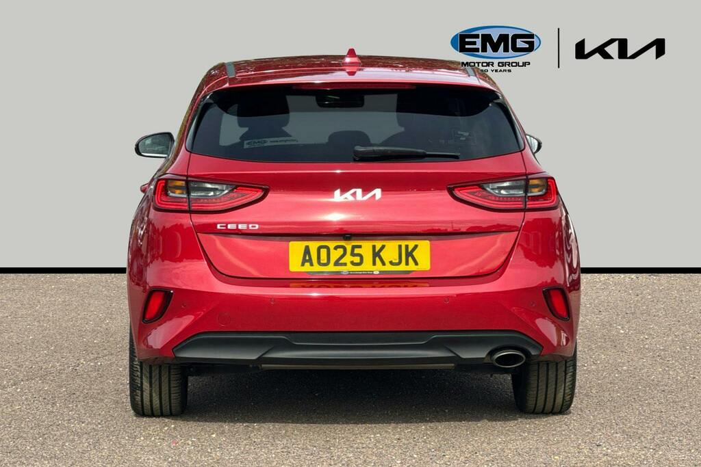 Kia Ceed 1.5 T Gdi 3 Hatchback Ss AO25KJK Red #5
