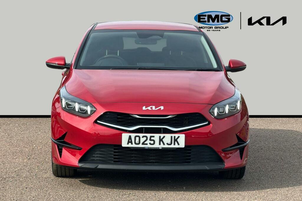 Kia Ceed 1.5 T Gdi 3 Hatchback Ss AO25KJK Red #2
