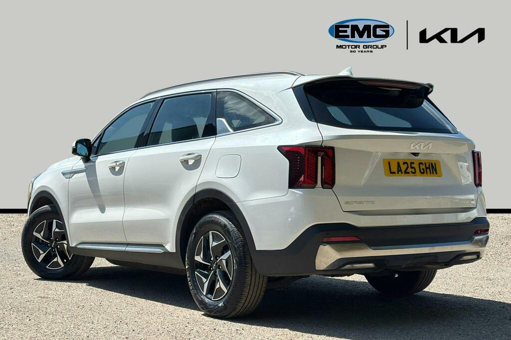 Kia Sorento 1.6 H T Gdi 2 Suv Hybrid Awd Ss White #4