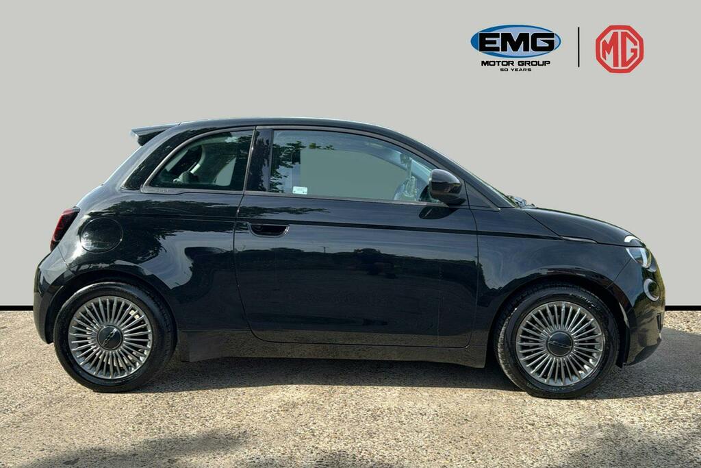 Fiat 500E 42Kwh Icon Hatchback Black #3