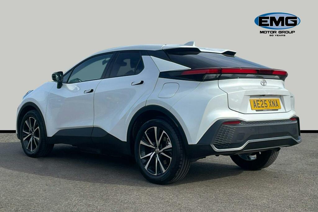 Toyota C-Hr 2.0 Vvt 13.6Kwh Design Suv Plug In Hybr White #4