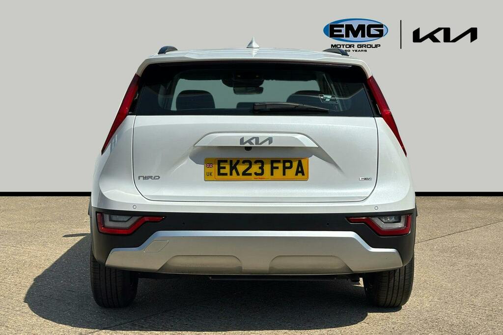Kia Niro 1.6H Gdi 2 Suv Hybrid Dct Ss EK23FPA White #5