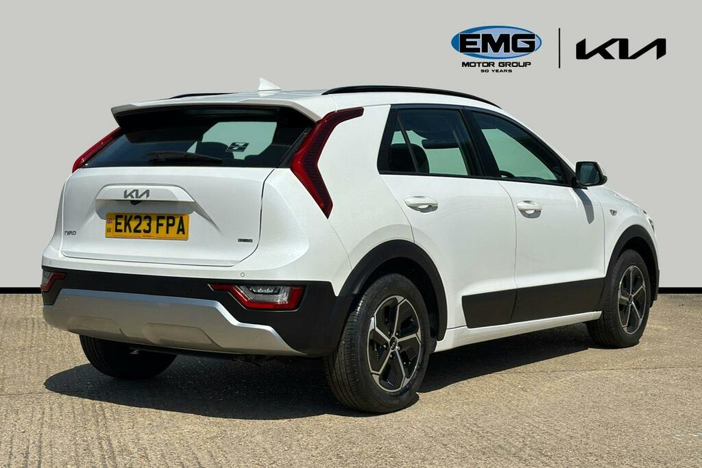 Kia Niro 1.6H Gdi 2 Suv Hybrid Dct Ss EK23FPA White #6