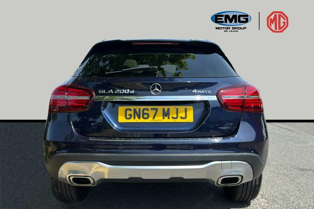 Mercedes-Benz GLA Class 2.1 Gla200d Sport Premium Plus Suv 7G Blue #5
