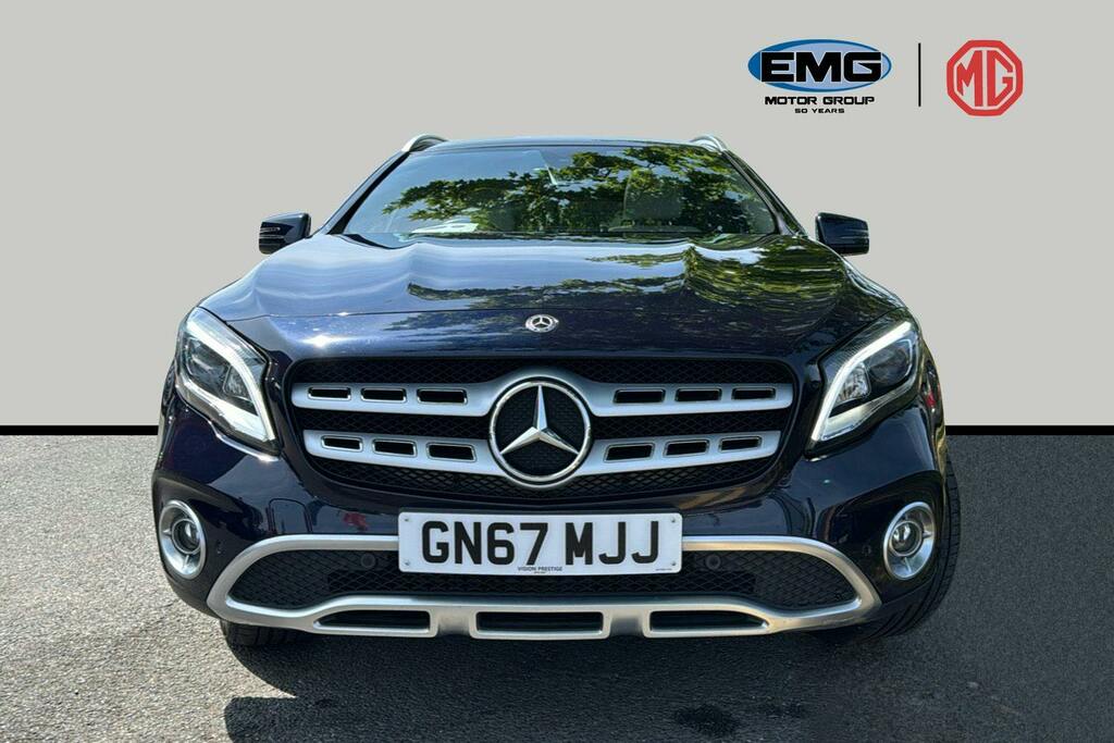 Mercedes-Benz GLA Class 2.1 Gla200d Sport Premium Plus Suv 7G Blue #2