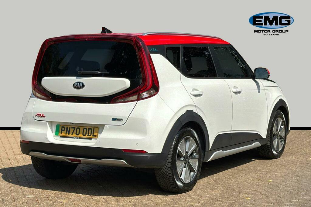 Kia Soul 64Kwh First Edition Suv White #6