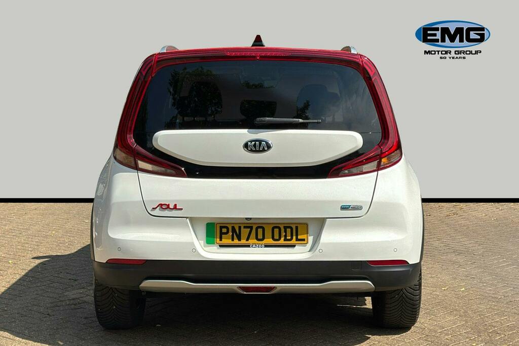 Kia Soul 64Kwh First Edition Suv White #5